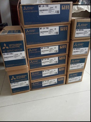 Mitsubishi MR-J3W-77B  HF-KP73BG7